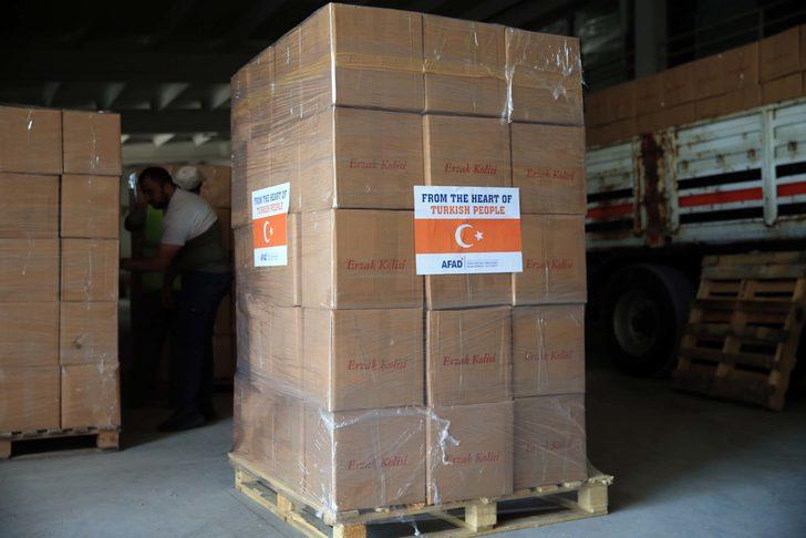 Pakistan'daki selzedeler için Uşak'tan iki araçla yardım gönderildi G1