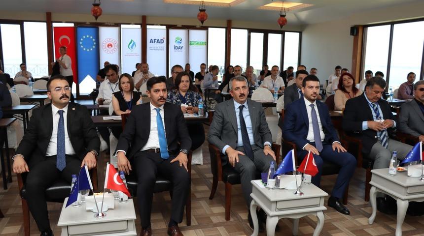 AFAD Başkanı Yunus Sezer, "Heyelanlarda Erken Uyarı Sistemi Eğitimi" programına katıldı