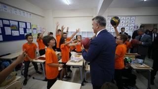 Bursa ve çevre illerde yeni eğitim öğretim yılı başladı