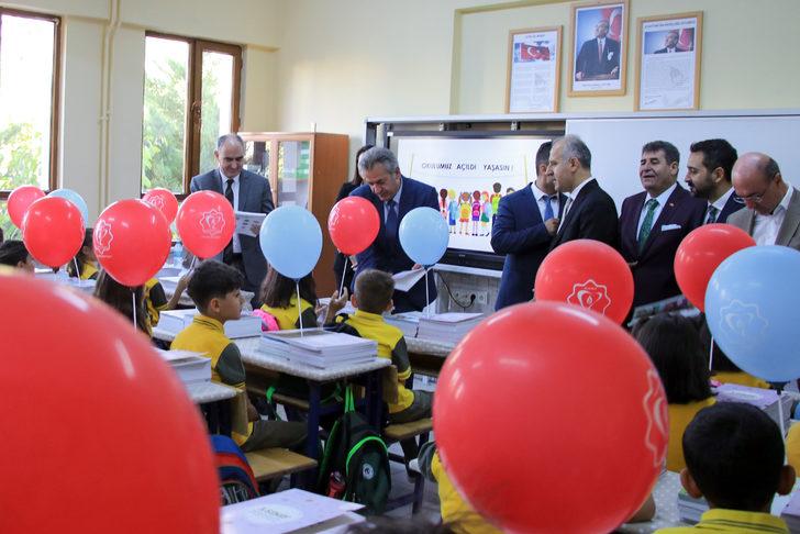 Konya ve çevre illerde yeni eğitim öğretim yılı başladı G4