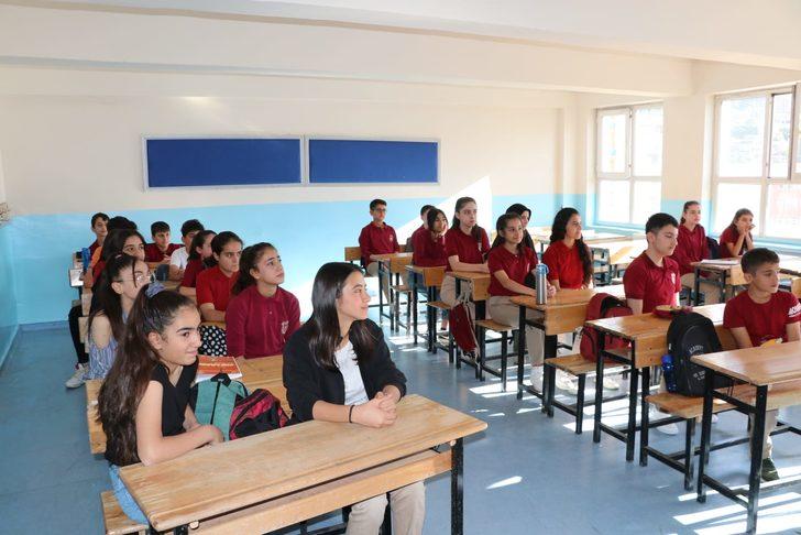 Van, Hakkari, Bitlis ve Muş'ta öğrenciler dersbaşı yaptı G4