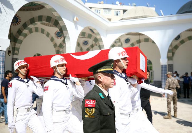 Şehit Uzman Çavuş Harun Yıldırım, Mersin'de son yolculuğuna uğurlandı G3