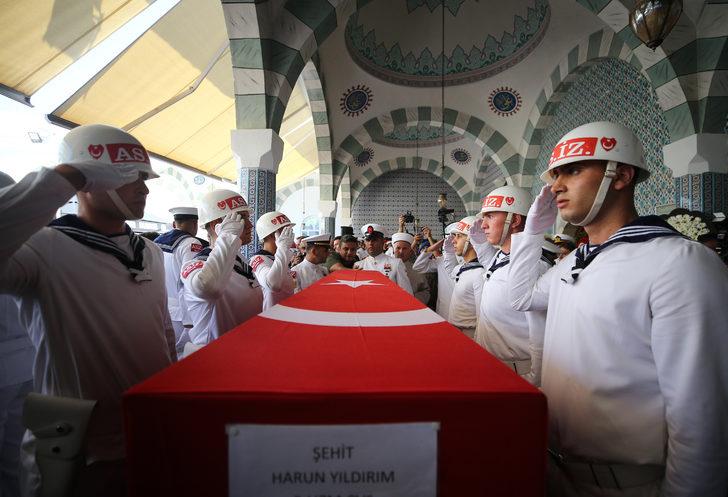 Şehit Uzman Çavuş Harun Yıldırım, Mersin'de son yolculuğuna uğurlandı G5