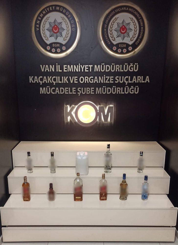 Van'da 80 av tüfeği ile gümrük kaçağı malzemeler ele geçirildi G1