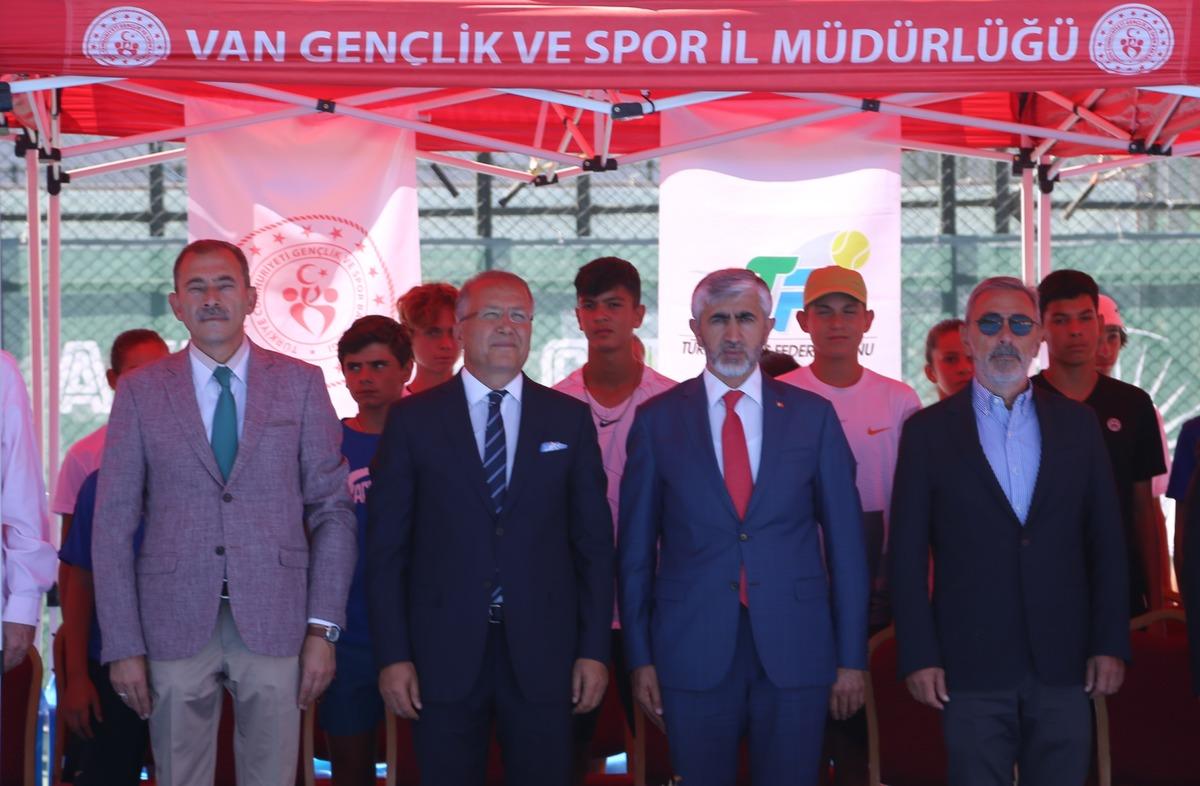 Van'da "Akdamar Cup Uluslararası Tenis Turnuvası" başladı