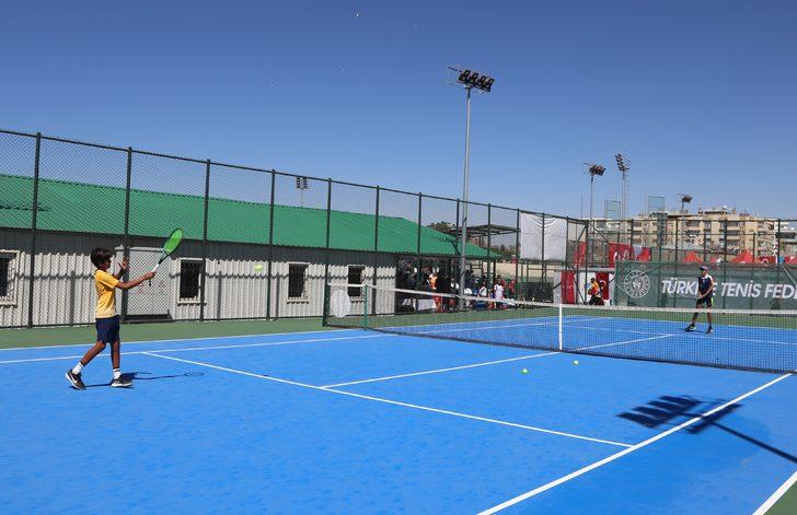 Van'da "Akdamar Cup Uluslararası Tenis Turnuvası" başladı G5