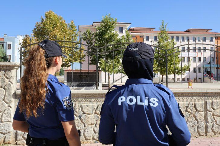 Konya'da polis okul çevrelerini 110 ekip, 270 personelle denetliyor G2