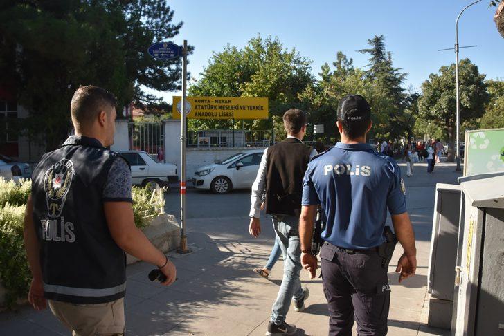 Konya'da polis okul çevrelerini 110 ekip, 270 personelle denetliyor G4