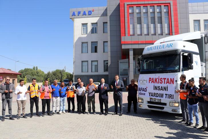 Iğdır'dan Pakistan'daki sel bölgesine 1 tır yardım gönderildi G3