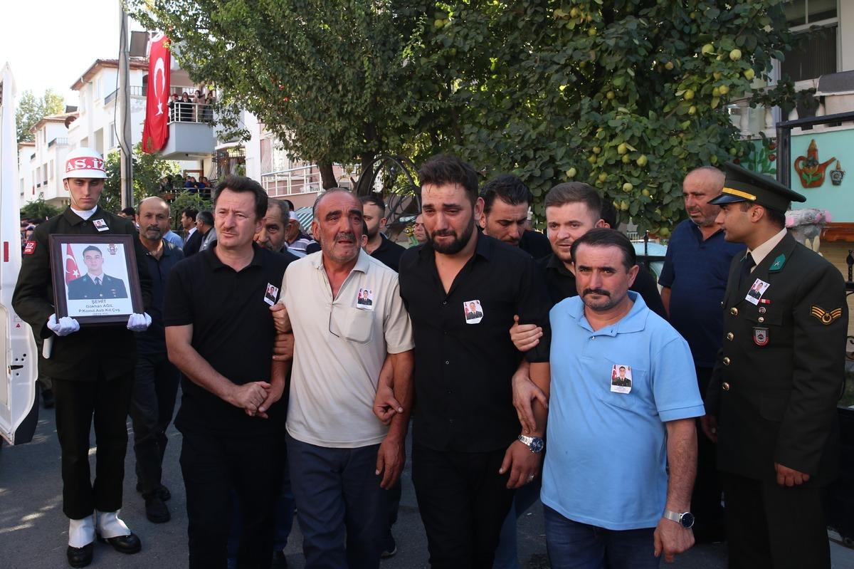 Şehit Piyade Astsubay G&ouml;khan Ağıl, Tokat'ta son yolculuğuna uğurlandı