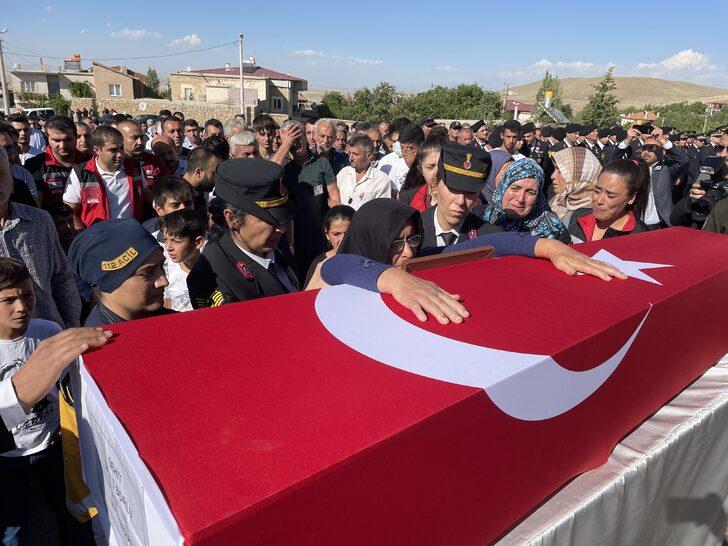 Şehit Piyade Uzman Çavuş Borlu, Niğde'de son yolculuğuna uğurlandı G5