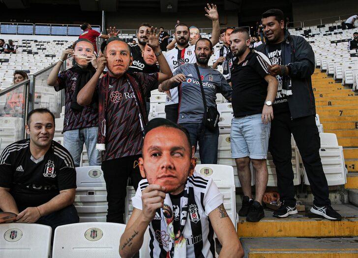 Beşiktaş - Başakşehir maçında Necip Uysal'a büyük tepki! Yuhalandı, sosyal medya karıştı... G3