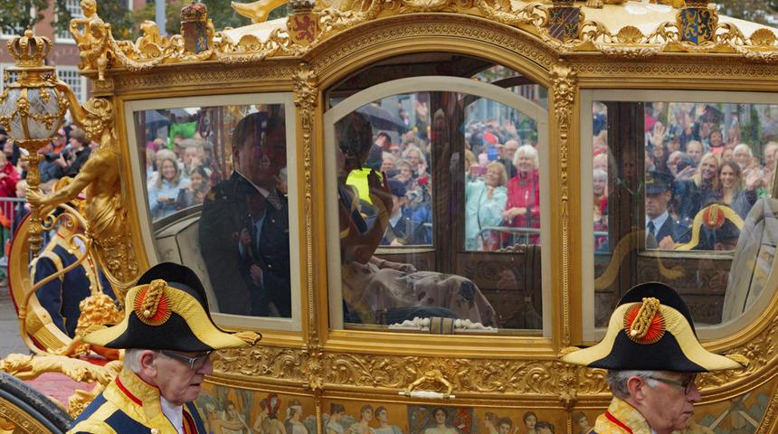 Sömürge altınlarıyla araba yaptılar! Bir ülke bunu konuşuyor