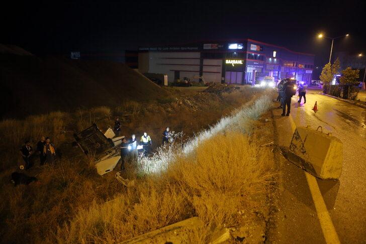 Çorum'da şarampole devrilen otomobildeki 1 kişi öldü, 2 kişi yaralandı G1