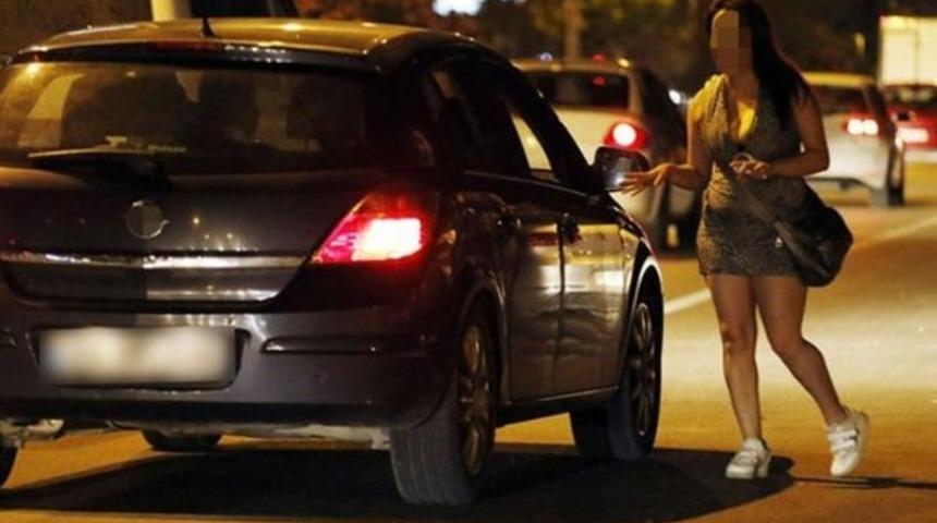 Yolda ‘Fuhuş için müşteri arıyorum’ dedi, güvenliği tehdit ettiği için cezayı yedi