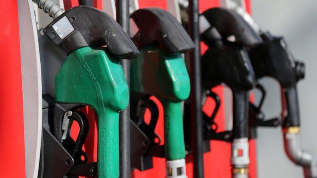Son dakika: Akaryakıt fiyatları bir aşağı bir yukarı! Petrol kazançlarını geri veriyor… Benzin ve motorine indirim gelecek mi? 