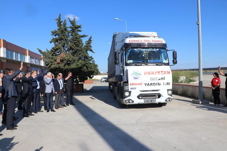 Trakya'dan Pakistan'daki sel bölgesine gıda malzemesi gönderildi G2