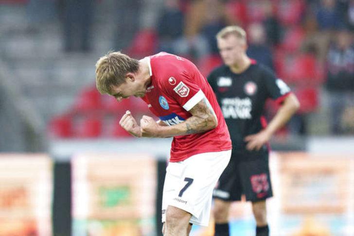 Fenerbahçe'yi reddetti, kahraman oldu! Adına besteler yapıldı G2