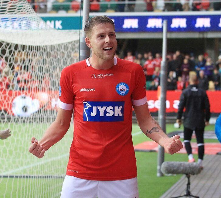 Fenerbahçe'yi reddetti, kahraman oldu! Adına besteler yapıldı G4