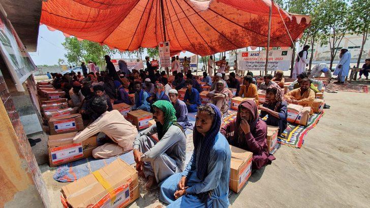 Türkiye'den yardım malzemesi taşıyan birinci "İyilik Treni" Pakistan'a ulaştı G4