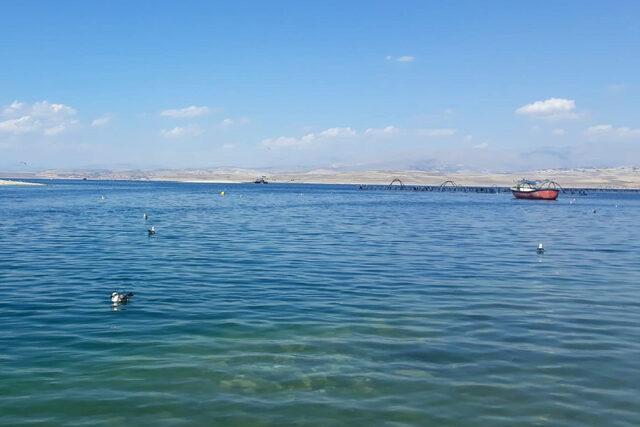 Elazığ'da teknenin batması sonucu baraj gölünde kaybolan kişinin cesedi bulundu