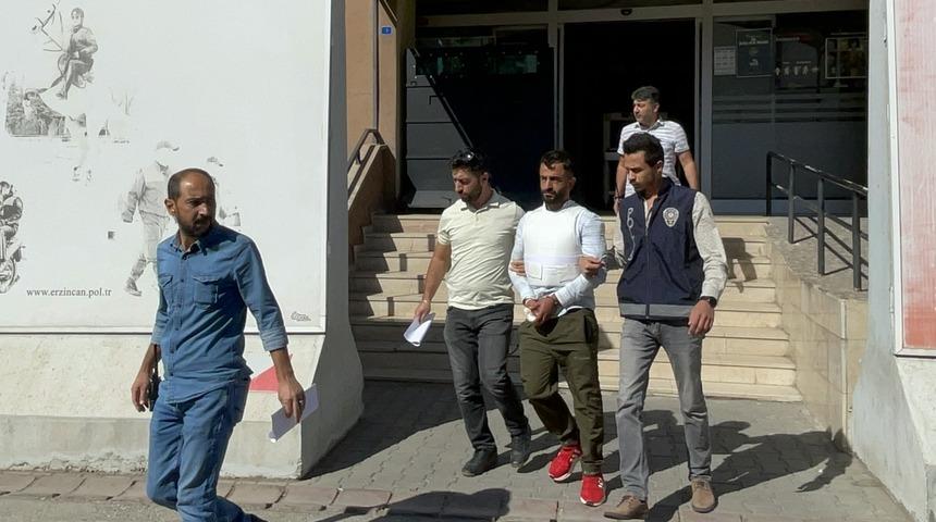 Erzincan'da eşini bıçaklayarak öldüren koca tutuklandı