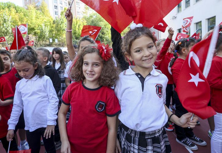 Ataşehir'de eğitim öğretim yılı açılış töreni düzenlendi G3