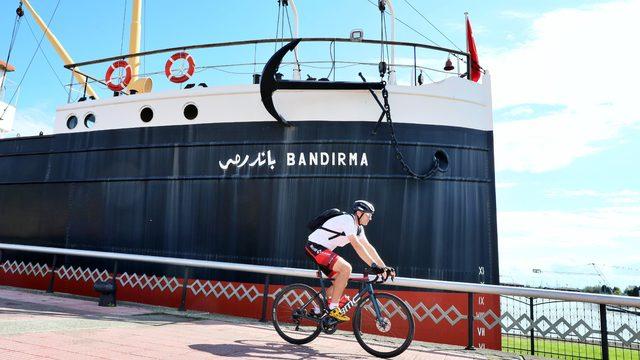 Bandırma'nın kurtuluşunun 100. yılı için Türk bayrağı Samsun'dan bisikletle yola çıkarıldı