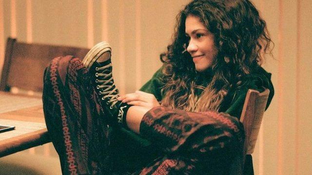 Euphoria dizisinin yıldızı Zendaya Emmy'de tarihe geçti