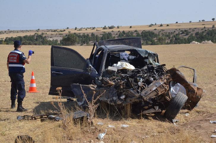 Karaman'da otomobilin devrilmesi sonucu 4 kişi yaralandı G5