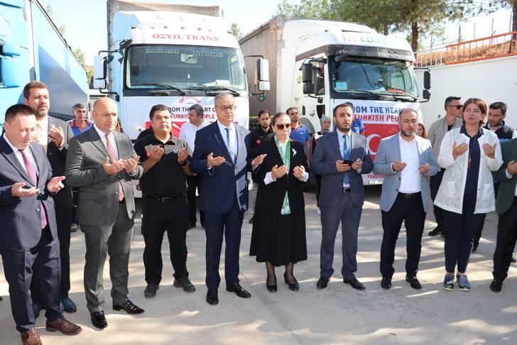 Diyarbakır'dan Pakistan'daki sel bölgesine 12 tır yardım gönderildi G4