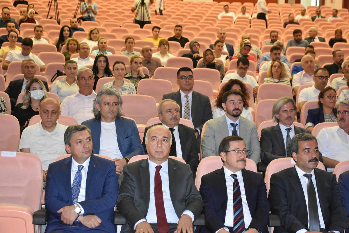 İn&ouml;n&uuml; &Uuml;niversitesine "Kurumsal Akreditasyon Belgesi" verildi