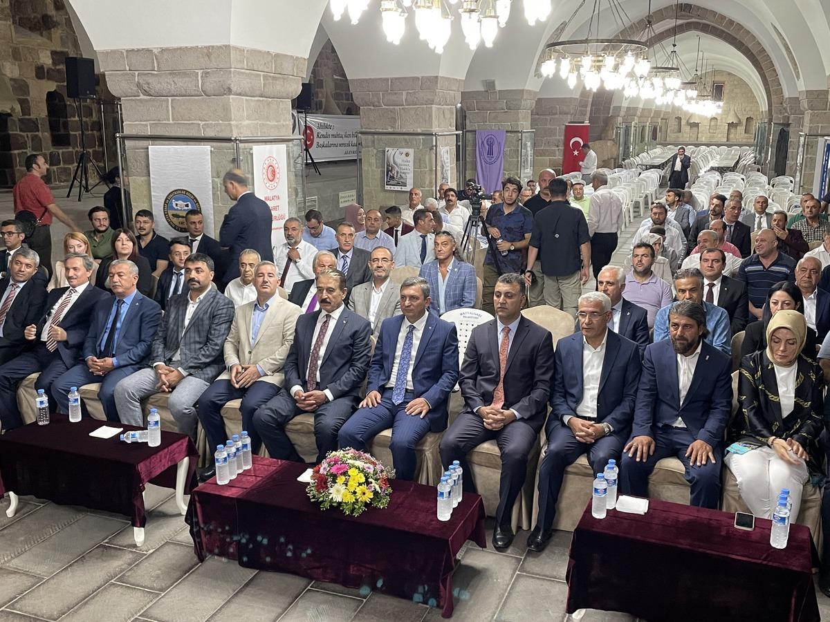 Malatya'da "Ahilik Haftası" şed kuşanma t&ouml;reniyle kutlandı