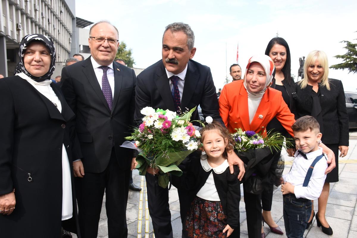 Milli Eğitim Bakanı &Ouml;zer, Zonguldak'ta lise a&ccedil;ılışına katıldı: