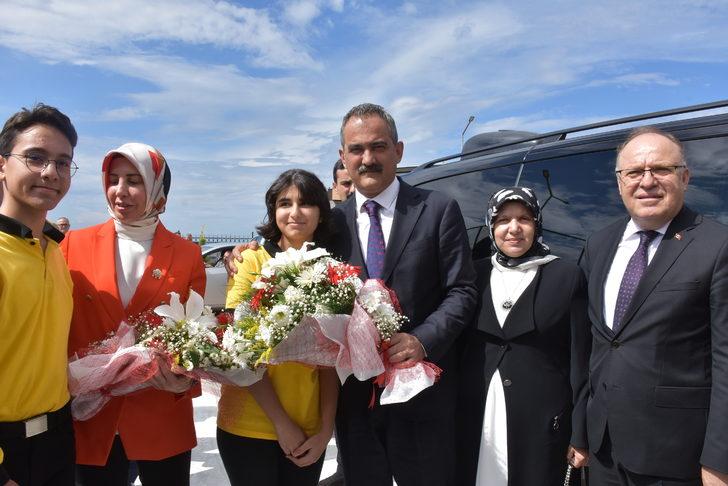 Milli Eğitim Bakanı Özer, Zonguldak'ta lise açılışına katıldı: G5