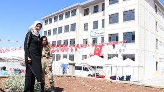 Şehit Uzman Çavuş Kürşat Güneş'in adının verildiği Siirt'teki ilkokul hizmete açıldı