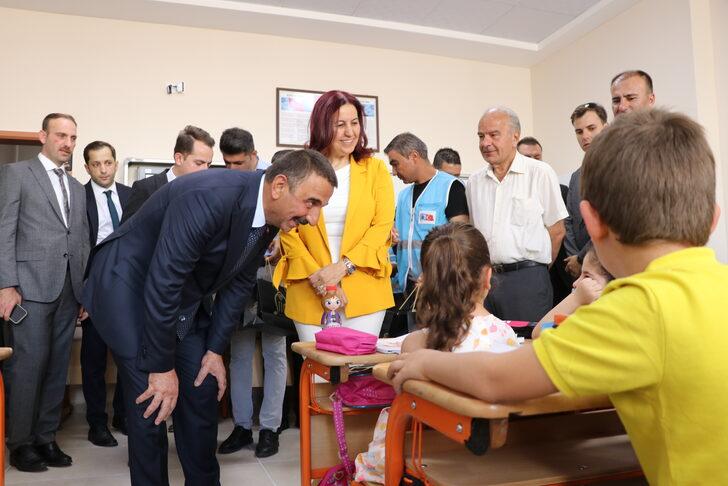 Şehit Uzman Çavuş Kürşat Güneş'in adının verildiği Siirt'teki ilkokul hizmete açıldı G3