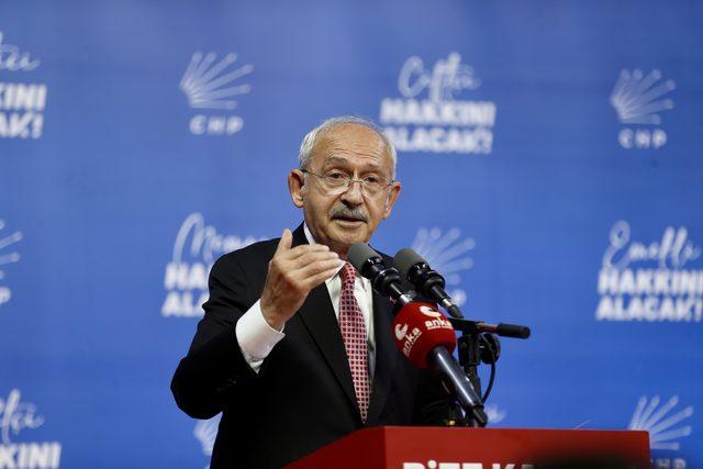 AA-20220913-28886770-28886769-CHP_GENEL_BASKANI_KILICDAROGLU_SAKARYADA_PARTISININ_GRUP_TOPLANTISINDA_KONUSTU