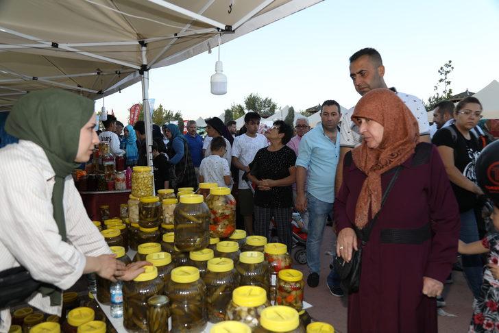 Uluslararası Çubuk Turşu ve Kültür Festivali'nde 500 ton turşu satıldı G3