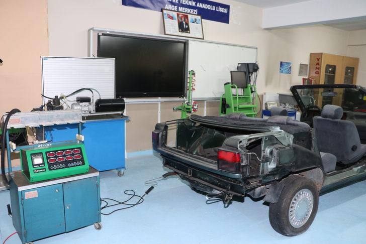 Erzurum'da meslek liseli öğrenciler Finlandiya'da egzoz emisyon stajı yaptı G4