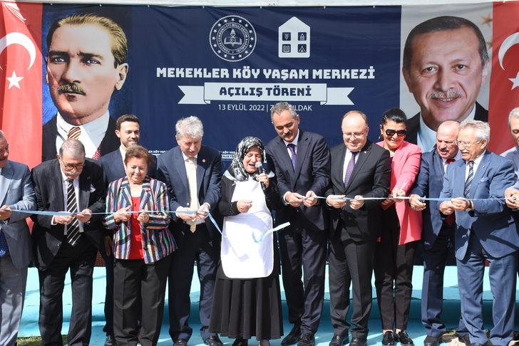 Milli Eğitim Bakanı Özer, Zonguldak'ta köy yaşam merkezi açılışına katıldı: G4