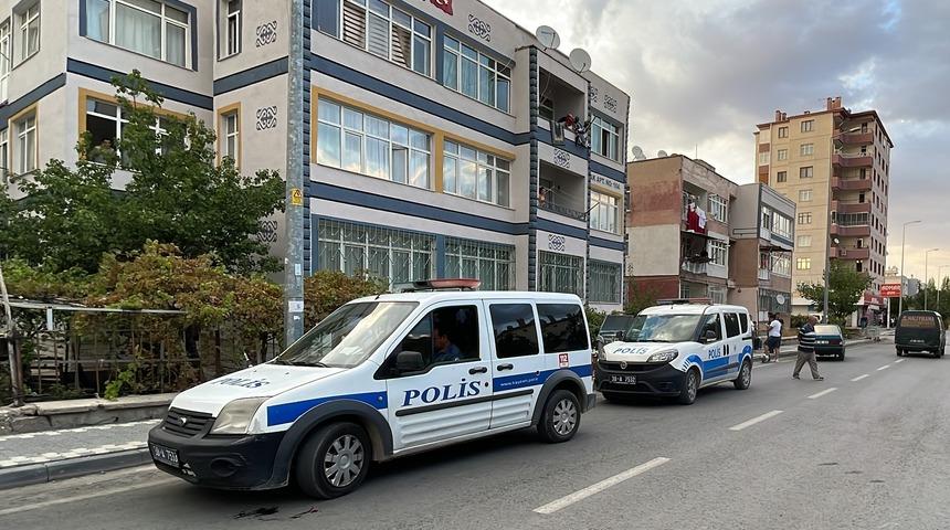 Kayseri'de silahlı saldırıya uğrayan kişi yaralandı