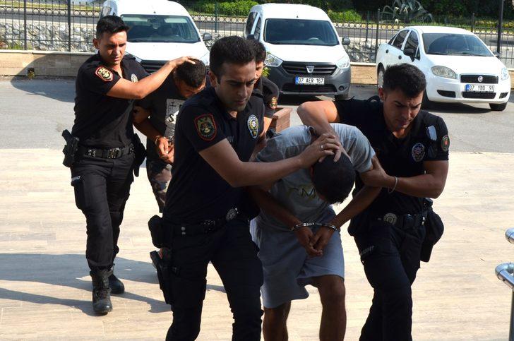 Antalya’da iki grup arasında çıkan silahlı kavgaya ilişkin 1 kişi tutuklandı G4