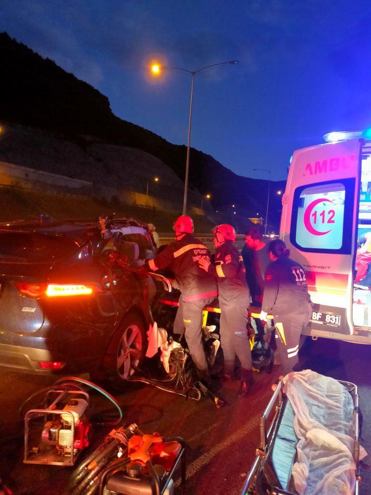 Yalova’da ciple tırın çarpıştığı kazada 3 kişi yaralandı G2