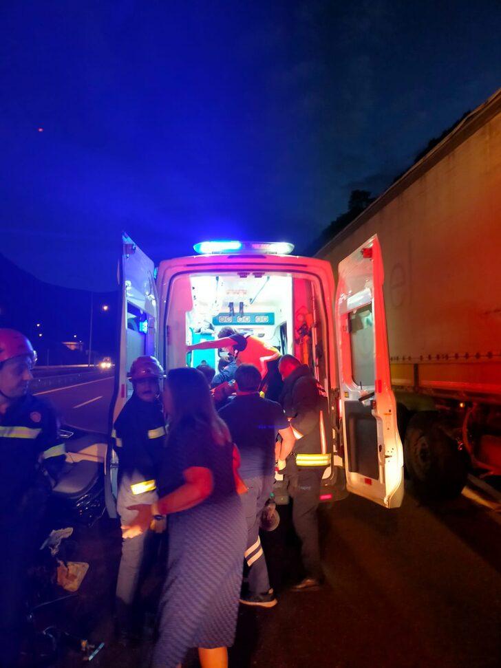 Yalova’da ciple tırın çarpıştığı kazada 3 kişi yaralandı G4