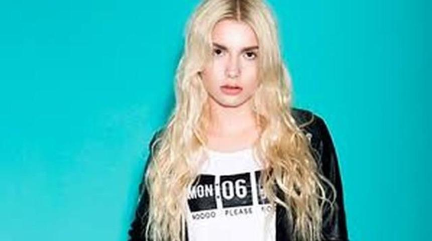 Aleyna Tilki'nin Konserine Bombalı Saldırı Ölü Ve Yaralılar Var Son Durum Ne?