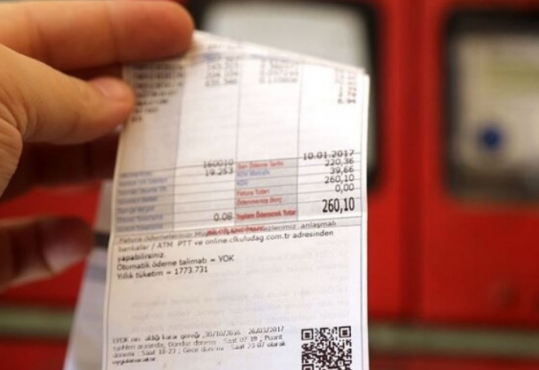Elektrik faturasını d&uuml;ş&uuml;rmek i&ccedil;in sadece bir kaşık d&ouml;kmeniz yeterli! Faturayı yarı yarıya indirecek