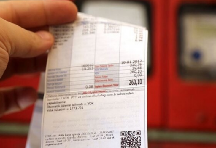 Elektrik faturasını düşürmek için sadece bir kaşık dökmeniz yeterli! Faturayı yarı yarıya indirecek