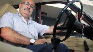 Klasik otomobili başkasında yok! Gören dönüp tekrar bakıyor, dudak uçuklatan teklifleri geri çeviriyor