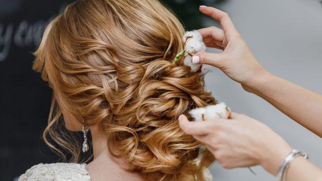 1 Ekim'den itibaren uygulanmaya başlanacak! Antalya Berberler Odası karar aldı...  'Gelin saçı', 'damat tıraşı' pazar günleri izinle yapılacak